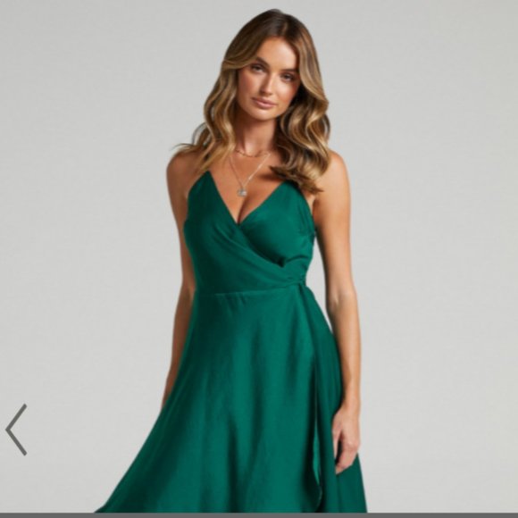 Showpo. Dresses & Skirts - Showpo. Between Fantasy Midi Dress In Emerald Satin - Size 12 (L)